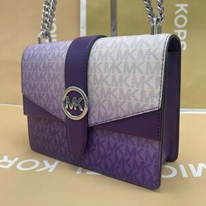 Michael Kors Greenwich Sm Color-Block Sign Logo Flap Crossbody XBODY
Dark Purple